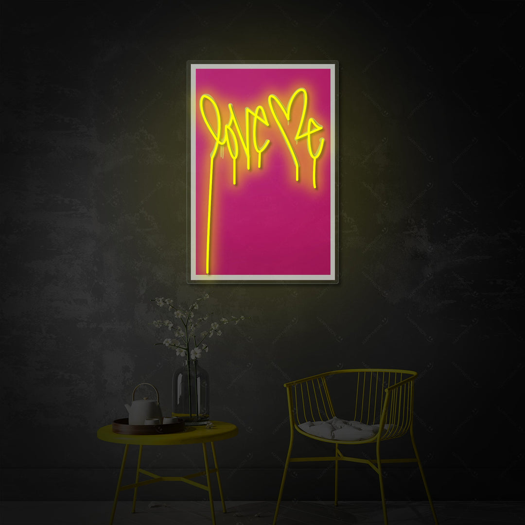 "Love Me" Neonkyltti