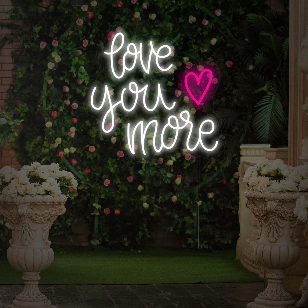 "Love You More Heart" Neonkyltti