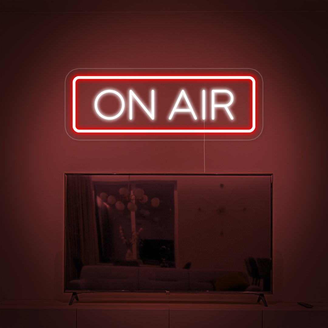 "ON AIR NEON LETTERS" Neonkyltti