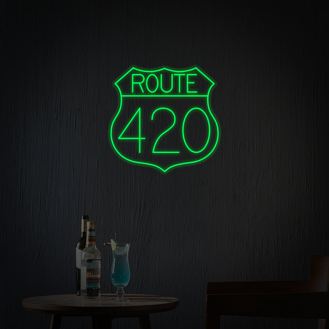 "Moottoritiet Ja Reitti 420" Neonkyltti
