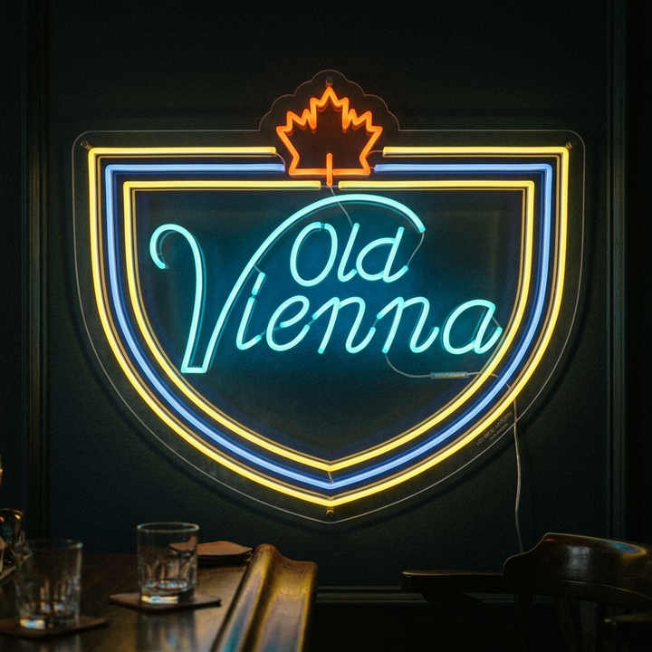 "lagerolut, mahtava kanadalainen olut, Old Vienna" Neonkyltti