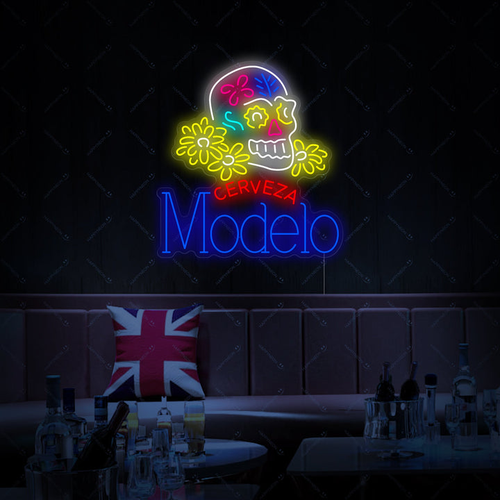 "Cerveza Modelon kallo" Neonkyltti