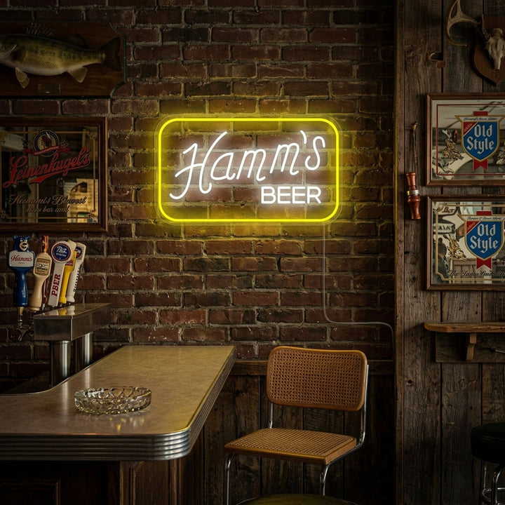 "Hamms Olutbaari" Neonkyltti