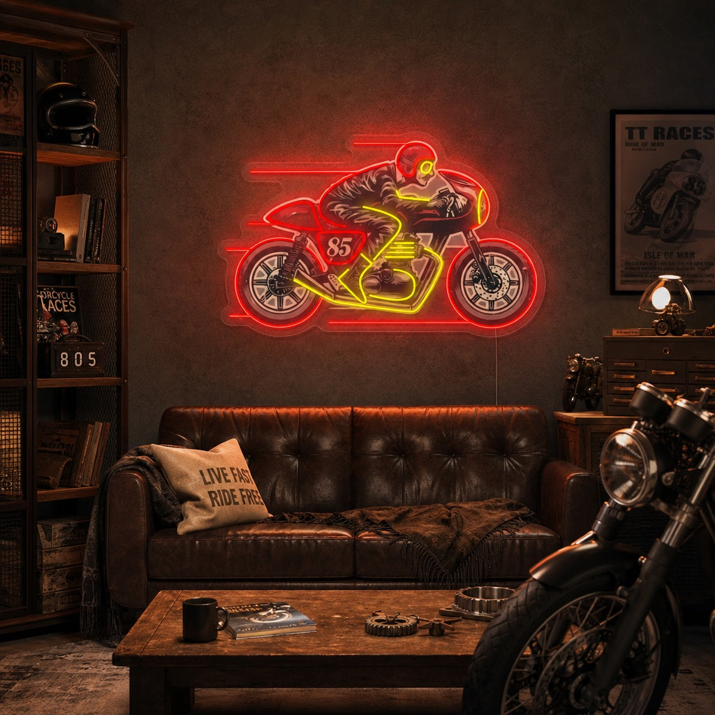 "Mies ratsastaa vanhalla Cafe Racer -moottoripyörällä" Neonkyltti