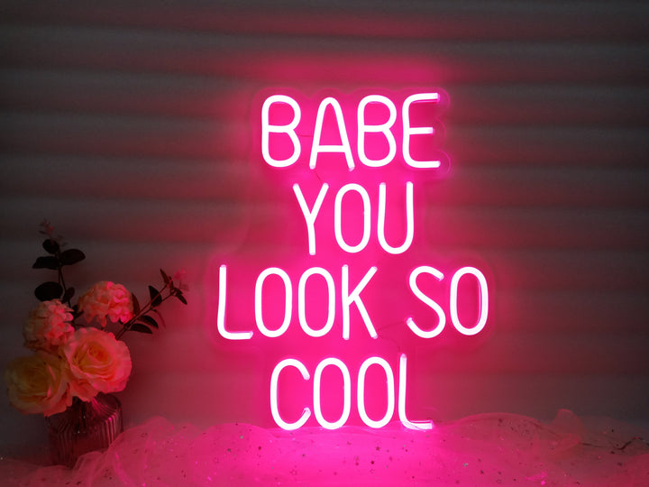 "Babe You Look So Cool" Neonkyltti (Varastossa: 4 kpl)