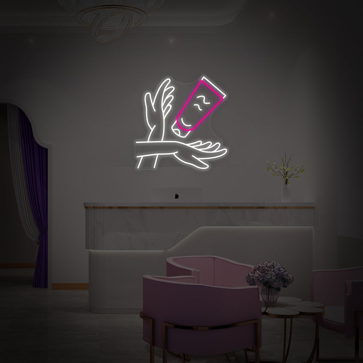 "Käsien Hoito" Neonkyltti