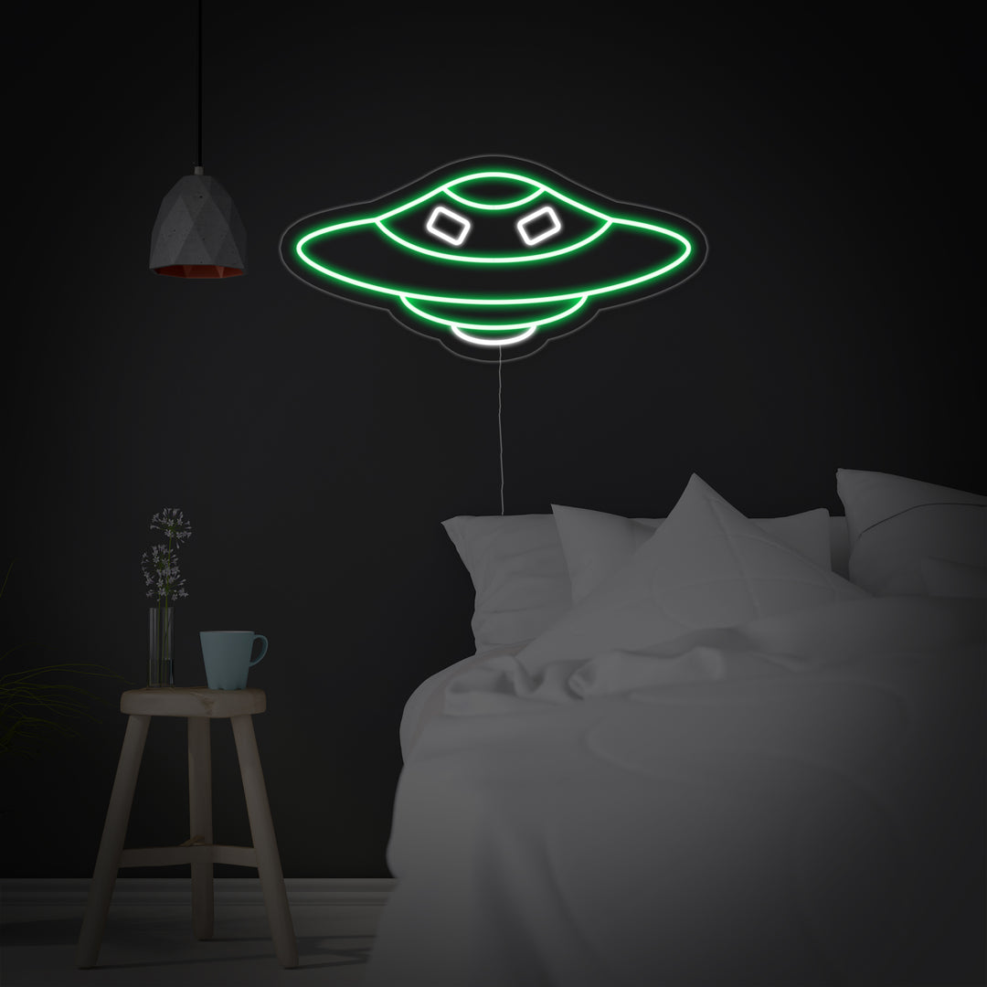 "Avaruusalus UFO" Neonkyltti